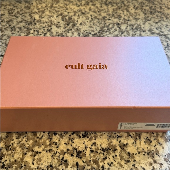 CULT GAIA - Nia Cluth in Chestnut - Picture 2 of 10